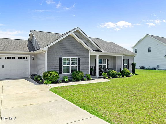 4th image of 214 Weeping Willow Drive