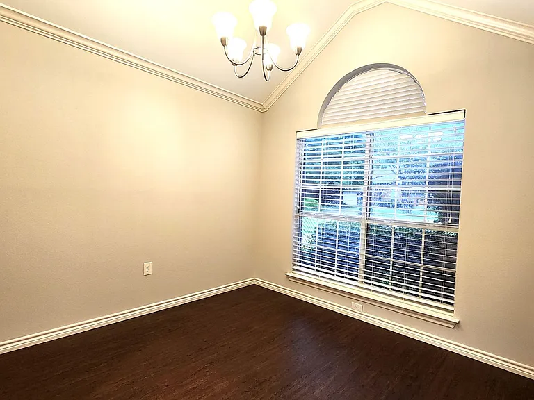 3817 Yellowstone Pl — Photo 8