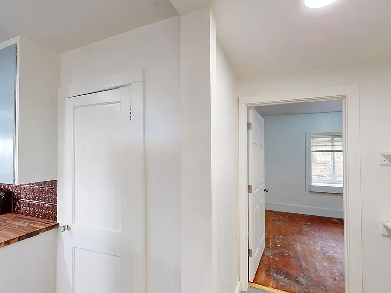 721 Ranch House Ln — Photo 7