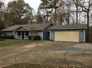 327 Waterview Dr, Wetumpka, AL 36092