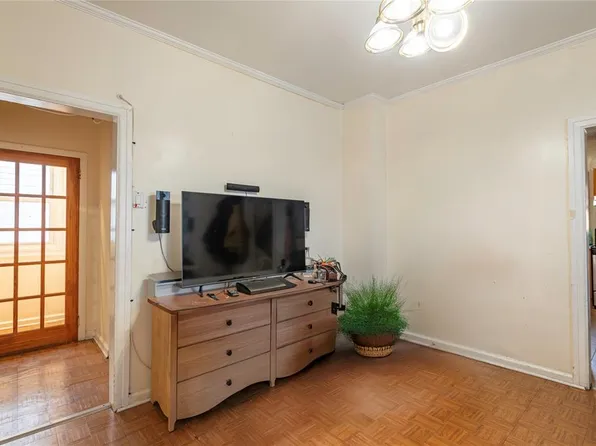 94-67 44th Avenue image 16 of 26