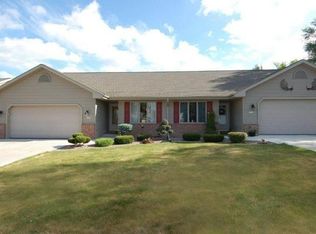 2123 Chestnut St, West Bend, WI 53095