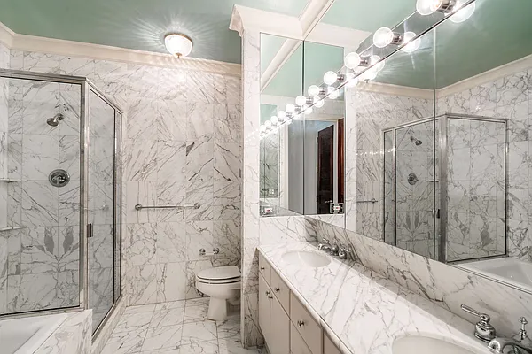 Rented by Compass | media 7