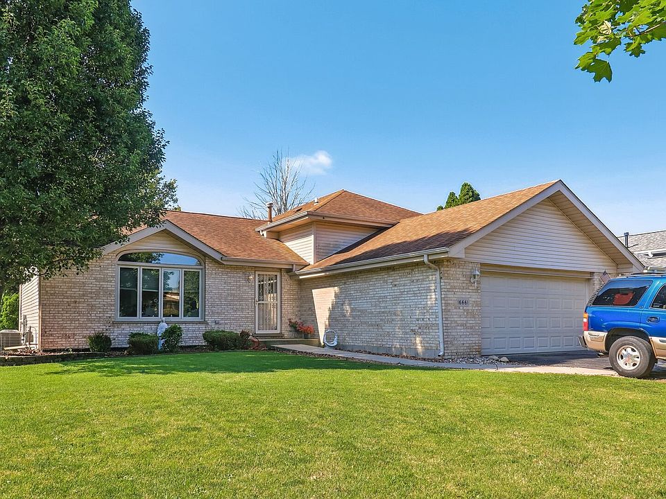 1st image of 16661 W Oneida Dr