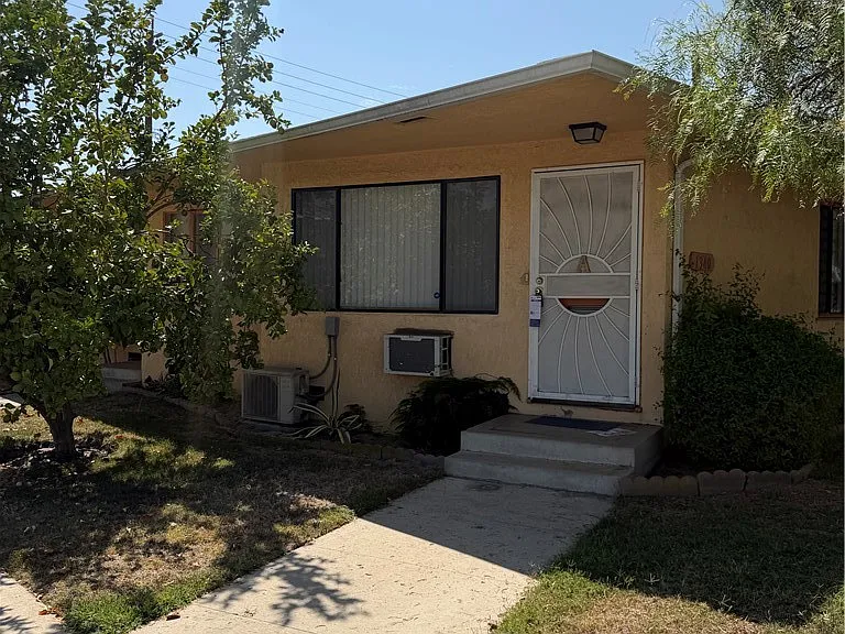 1340 N Buena Vista St #A — Photo 21
