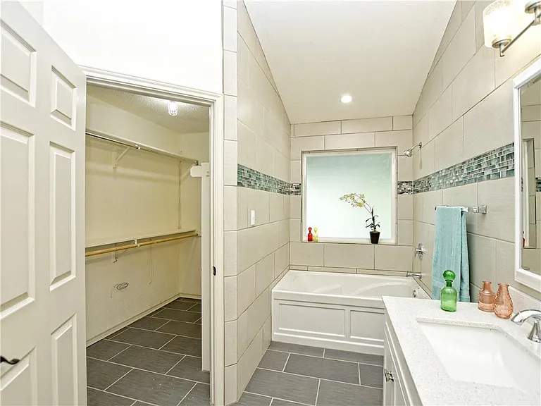 1107 Hatteras Dr — Photo 20