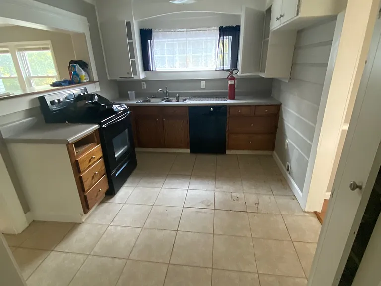 312 Three Bridges Rd — Photo 6