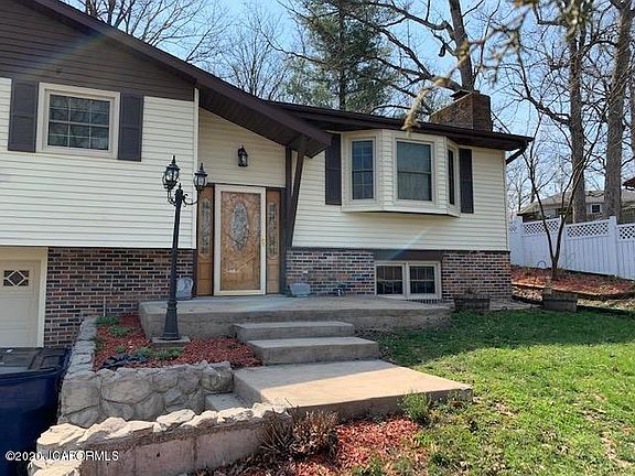 3rd image of 307 Gateway Dr