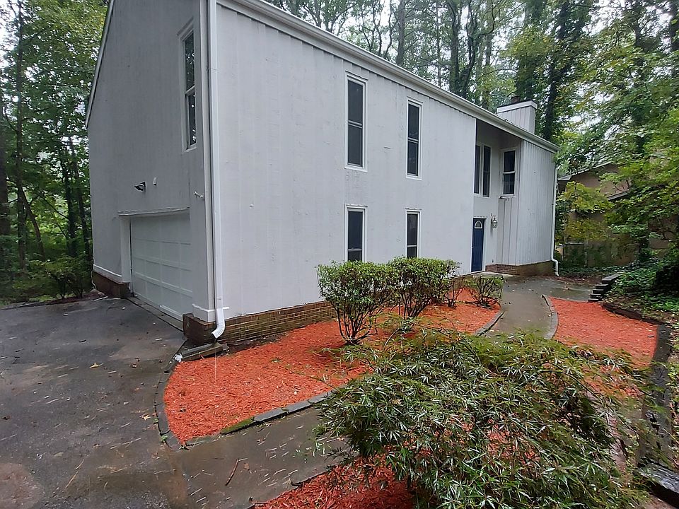 1st image of 5067 Golfbrook Dr