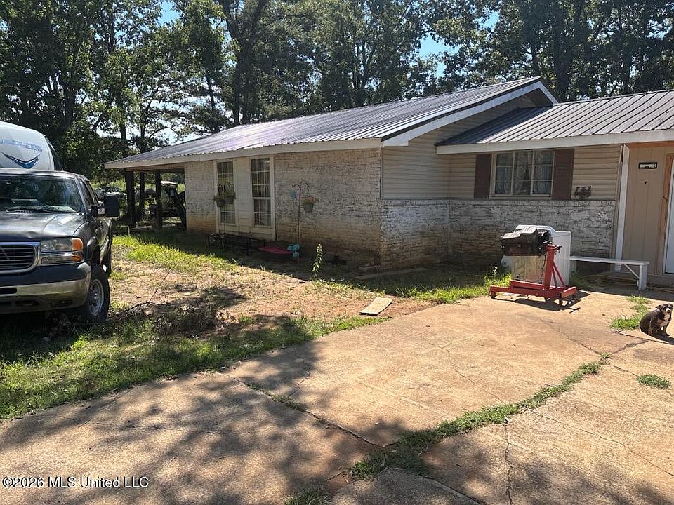1st image of 156 McGregor Chapel Rd S