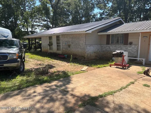 156 McGregor Chapel Rd S, Pontotoc, MS 38863