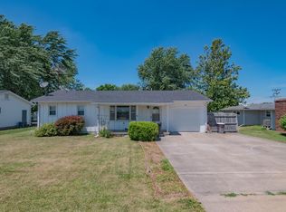 241 Terrill Rd, Moberly, MO 65270