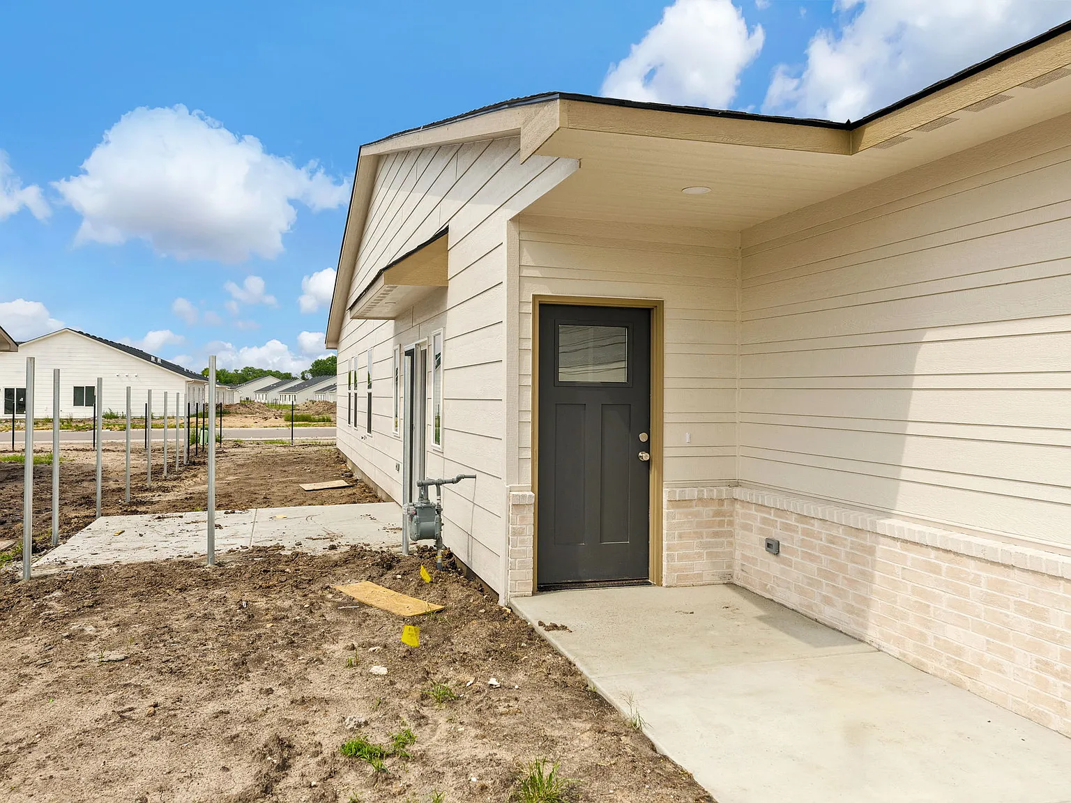 4 bed, 1501 sqft, $1,750 — Photo 3