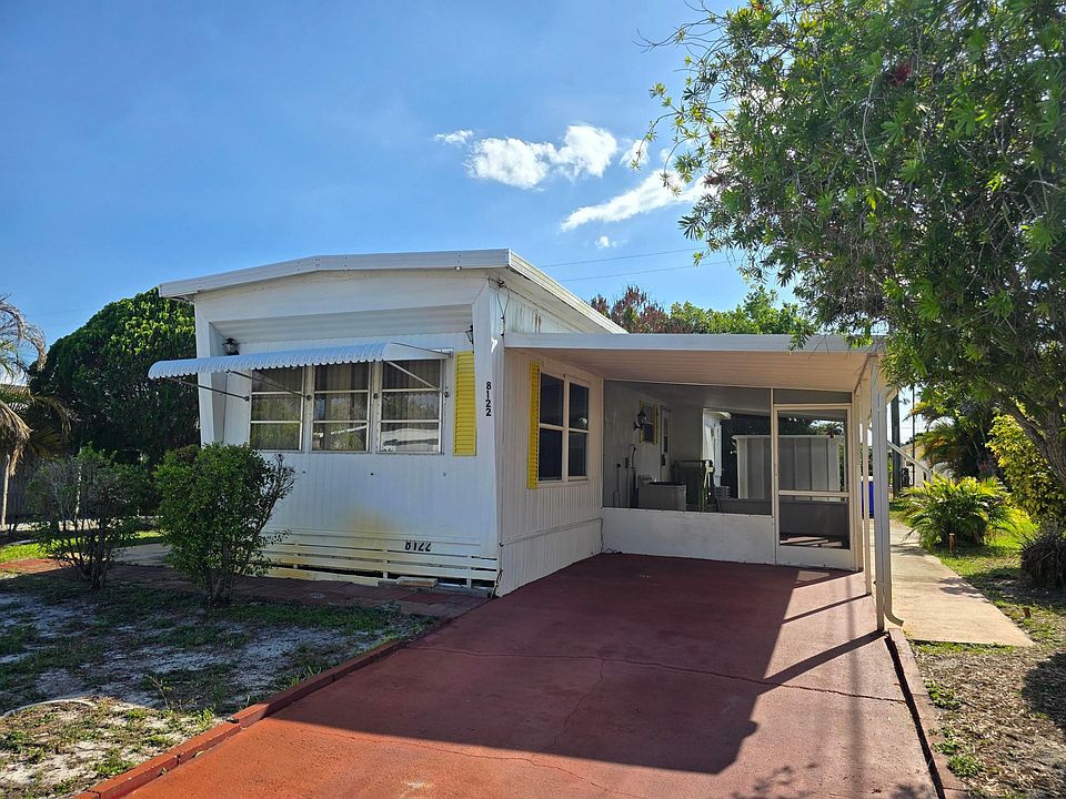 1st image of 8122 SE Skylark Avenue