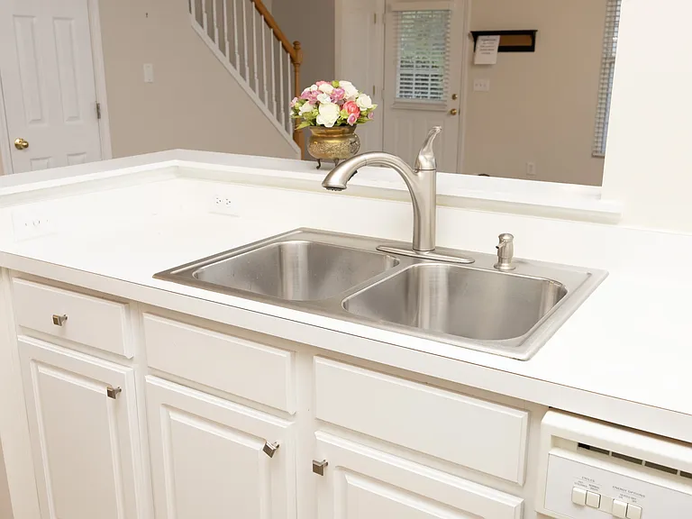 327 Orchard Park Dr — Photo 12