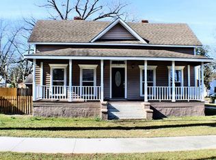 702 Gilmore St, Waycross, GA 31501