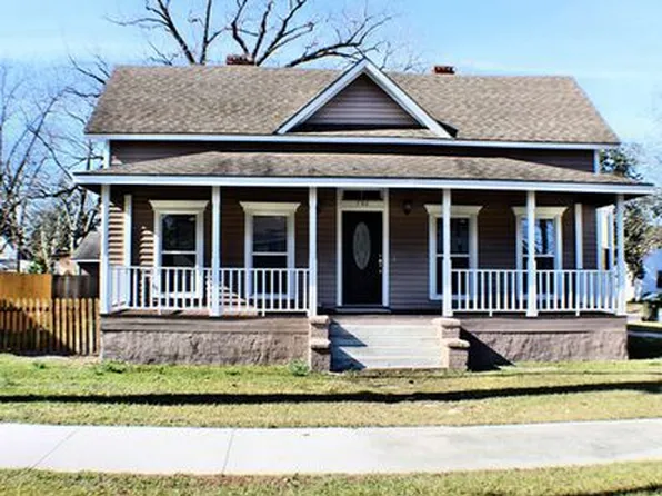 702 Gilmore St, Waycross, GA 31501