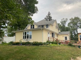 6828 W Cedar Wapsi Rd, Cedar Falls, IA 50613