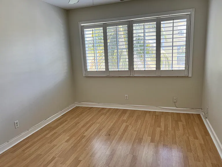 1515 E Broward Blvd #305 — Photo 12