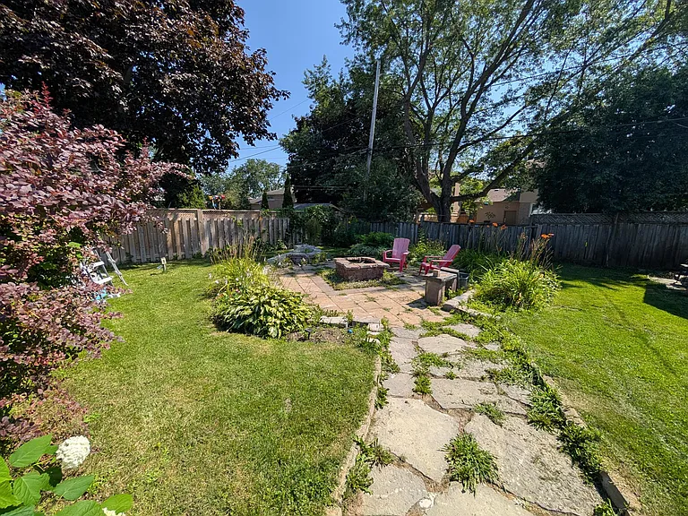 835 Pembridge Cres #HOUSE — Photo 21