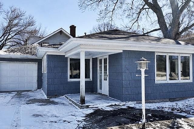 1st image of 225 N 12th St