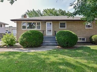 7057 W 85th St, Burbank, IL 60459