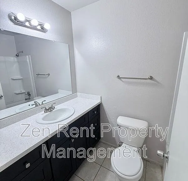 44 S Williams St #15 — Photo 12