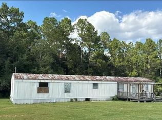 25305 Pinecrest Dr, Picayune, MS 39466