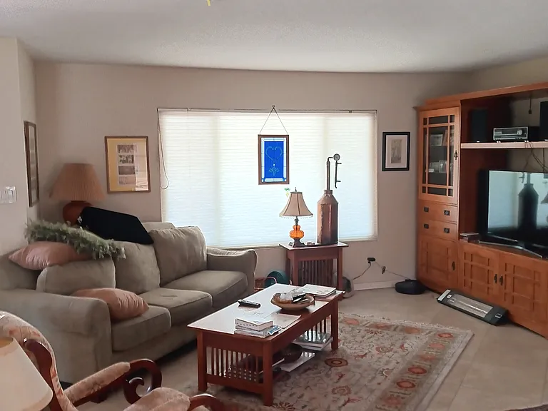 2666 Foothill Dr — Photo 10