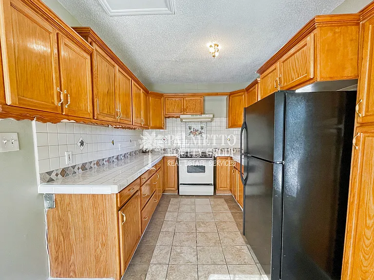 829 Dillard St — Photo 5