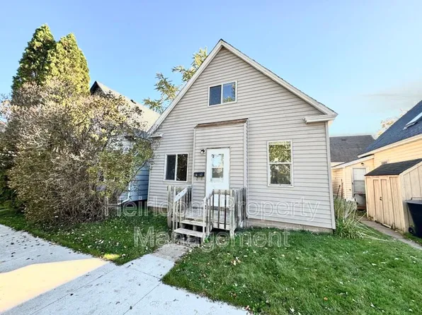 1718 Cumming Ave, Superior, WI 54880