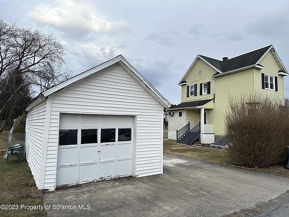 5th image of 1201 Frieda St
