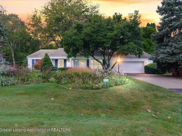 6037 Skyline Dr, East Lansing, MI 48823