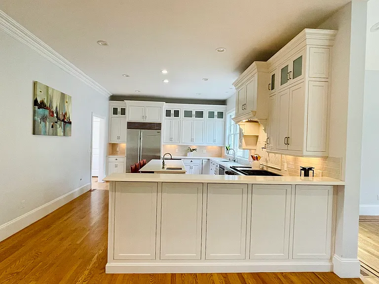 6 Chadbourne Rd — Photo 3