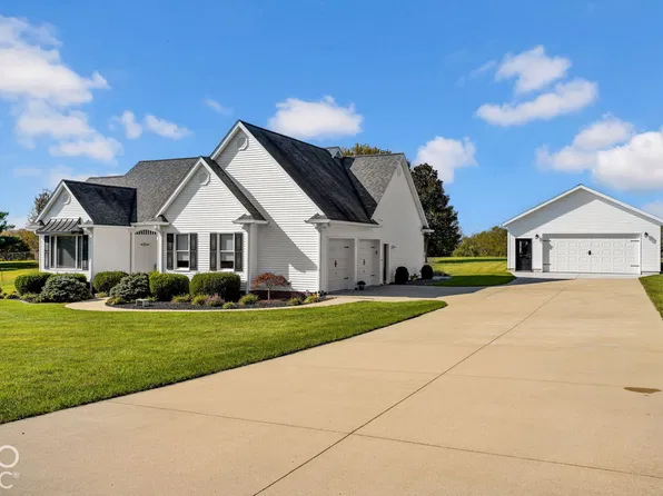 303 Glenview Dr, Bedford, IN 47421
