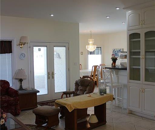 2nd image of 3321 Clubhouse Dr