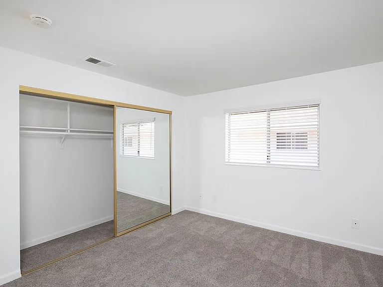 Bonita Heights Apartments — Photo 9