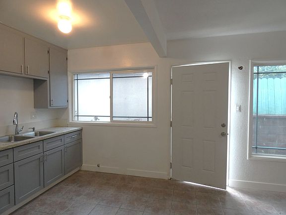 3rd image of 9541 Otis St #B