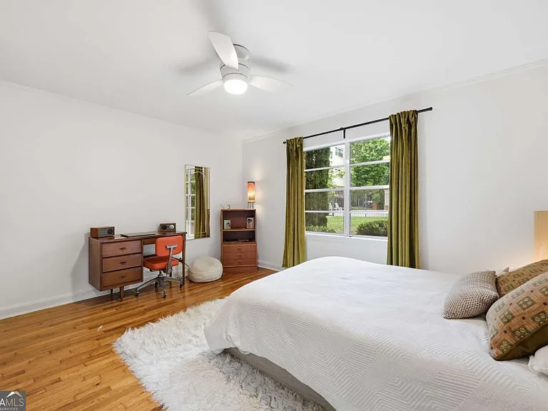 2240 Cheshire Bridge Rd NE #205 — Photo 9