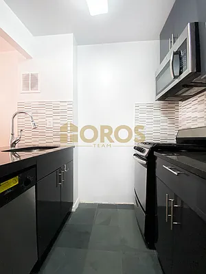 Rented by City Connections Realty | media 26