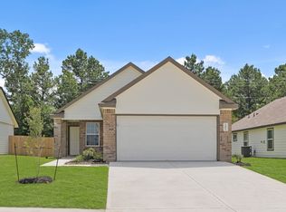 201 Black Bear Dr, Huntsville, TX 77320