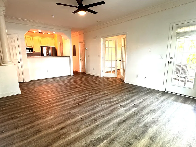 2304 Elliott Ave #103 — Photo 7