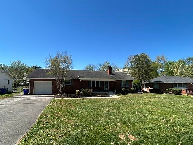 1st image of 1315 Rodes Dr