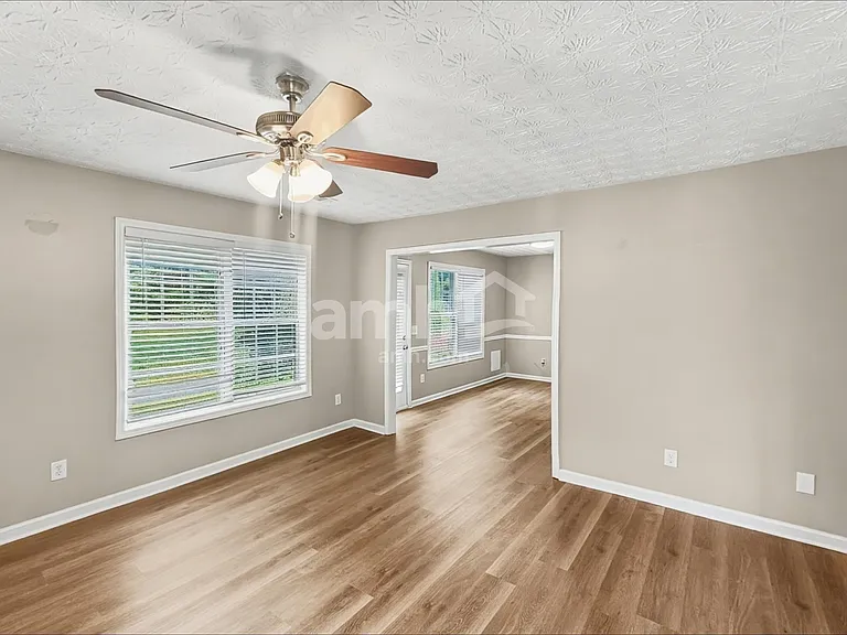 20 Kentshire Pl — Photo 7
