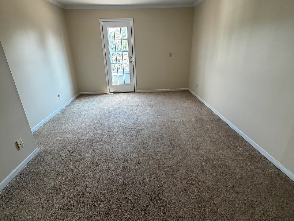 2 Oakland Ave #B