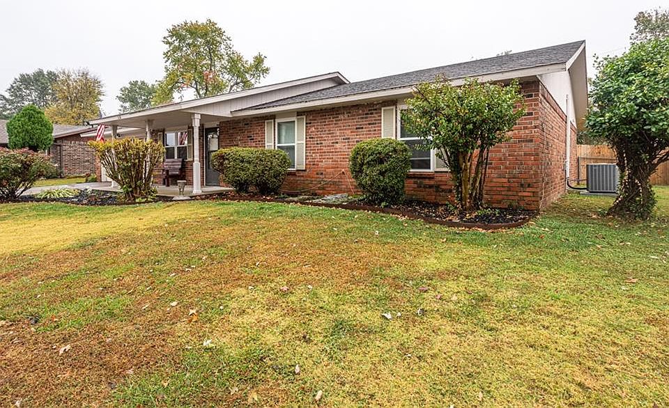1st image of 1110 W Linda Ln