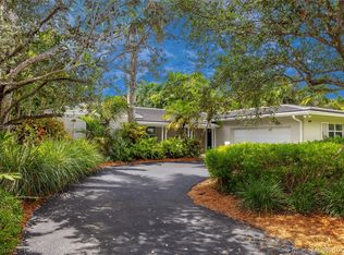 638 San Lorenzo Ave, Coral Gables, FL 33146