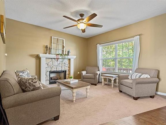 4th image of 15606 Iron Creek Dr