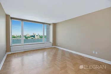 Rented by (Legacy) Elegran