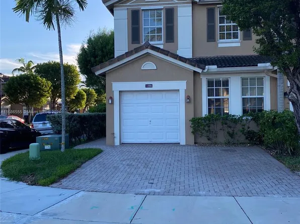 11886 SW 152nd Pl #11886, Miami, FL 33196